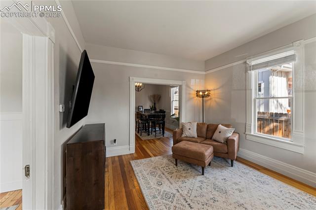 2112 W Pikes Peak Avenue