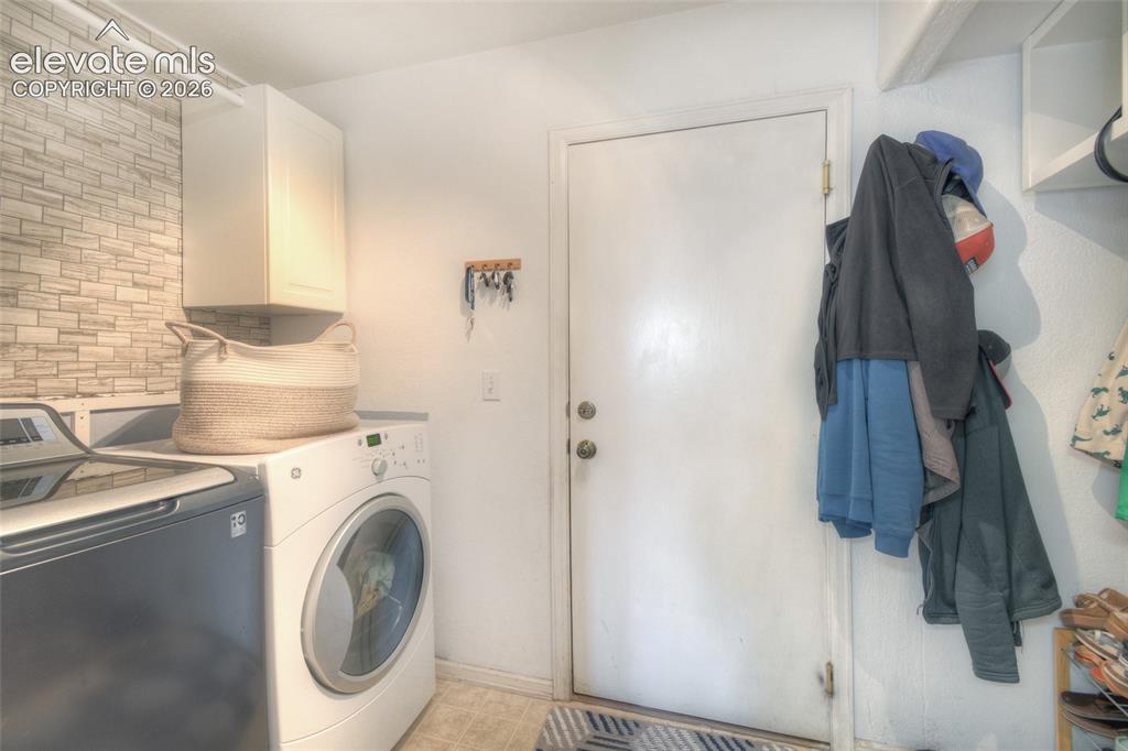 17085 Foxcross Drive