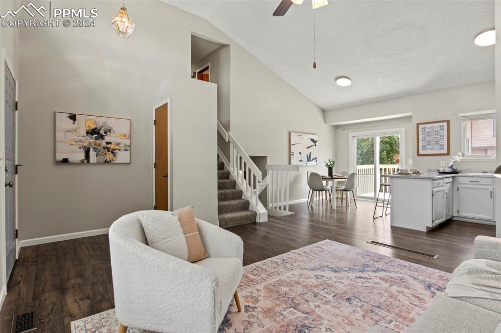 8560 Pepperridge Drive