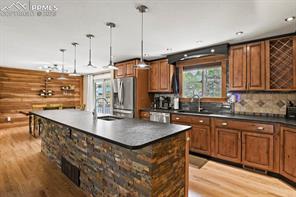 15 Newport Circle