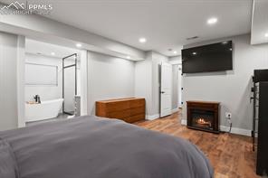 15 Newport Circle