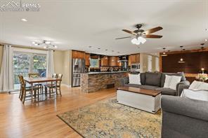 15 Newport Circle