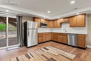 15 Newport Circle