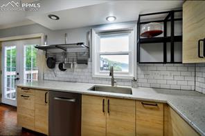 103 Aurelia Street