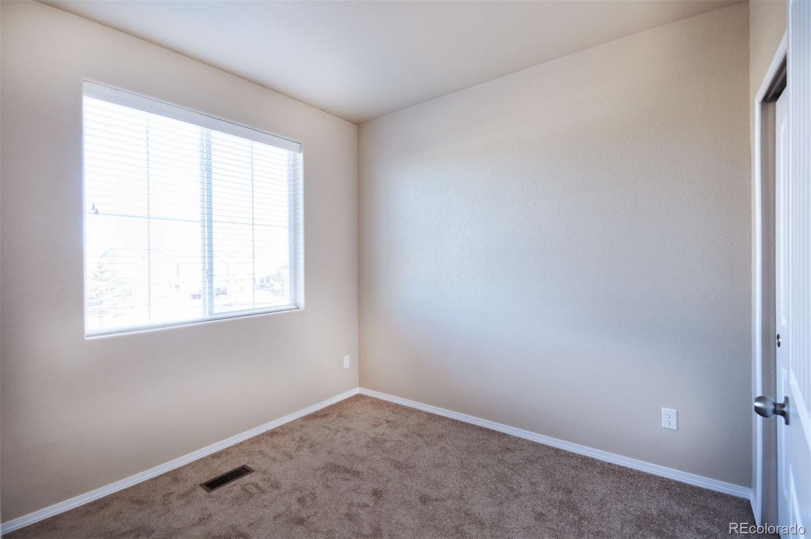 2510 Shannara Grove