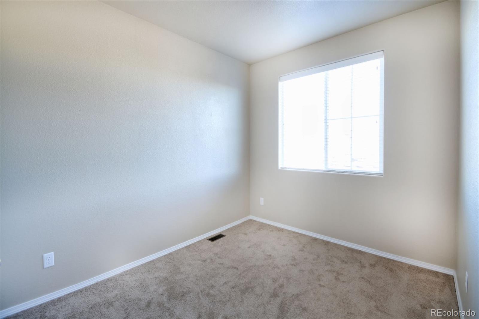 2510 Shannara Grove