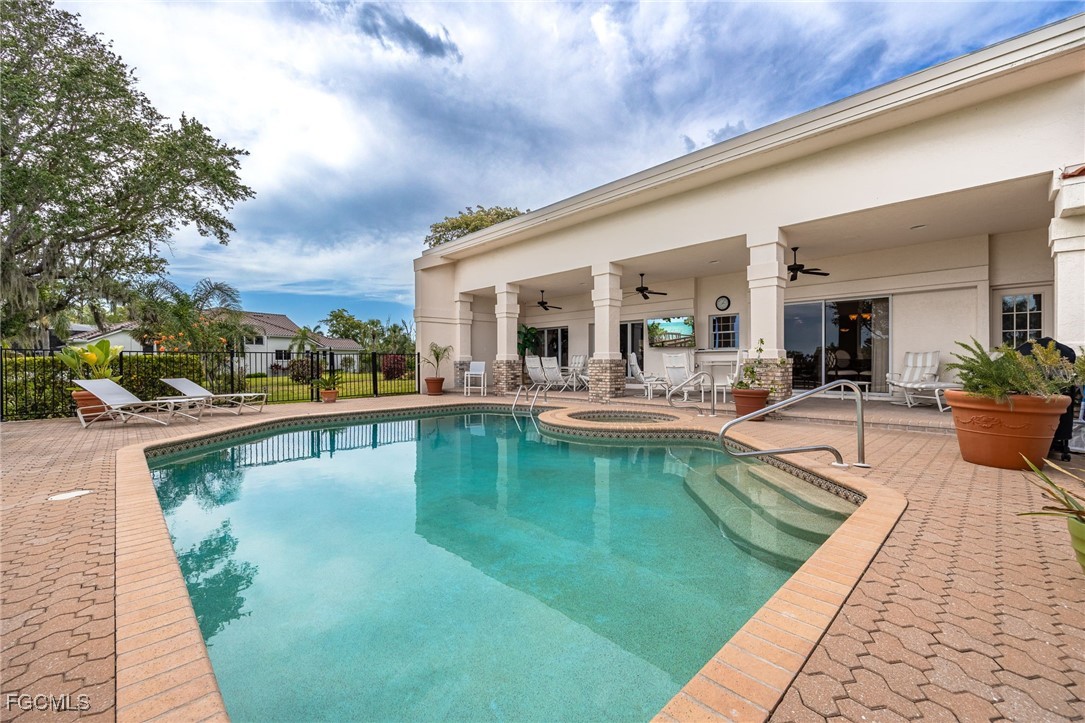 16031 Forest Oaks DR