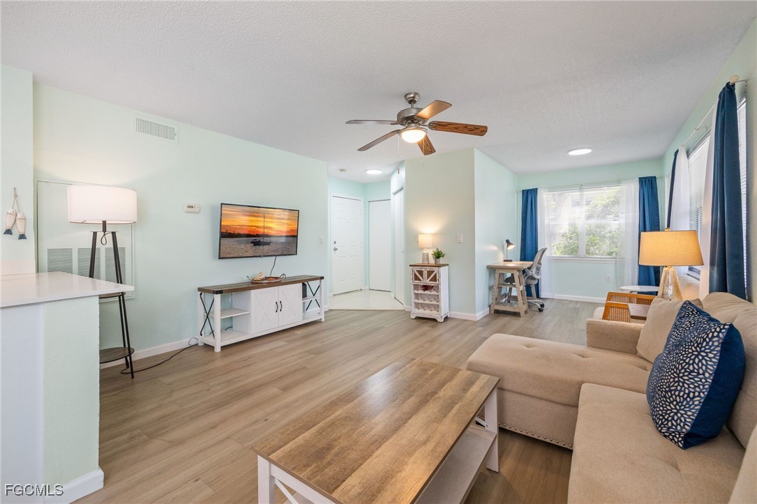 12591 Equestrian CIR 1207