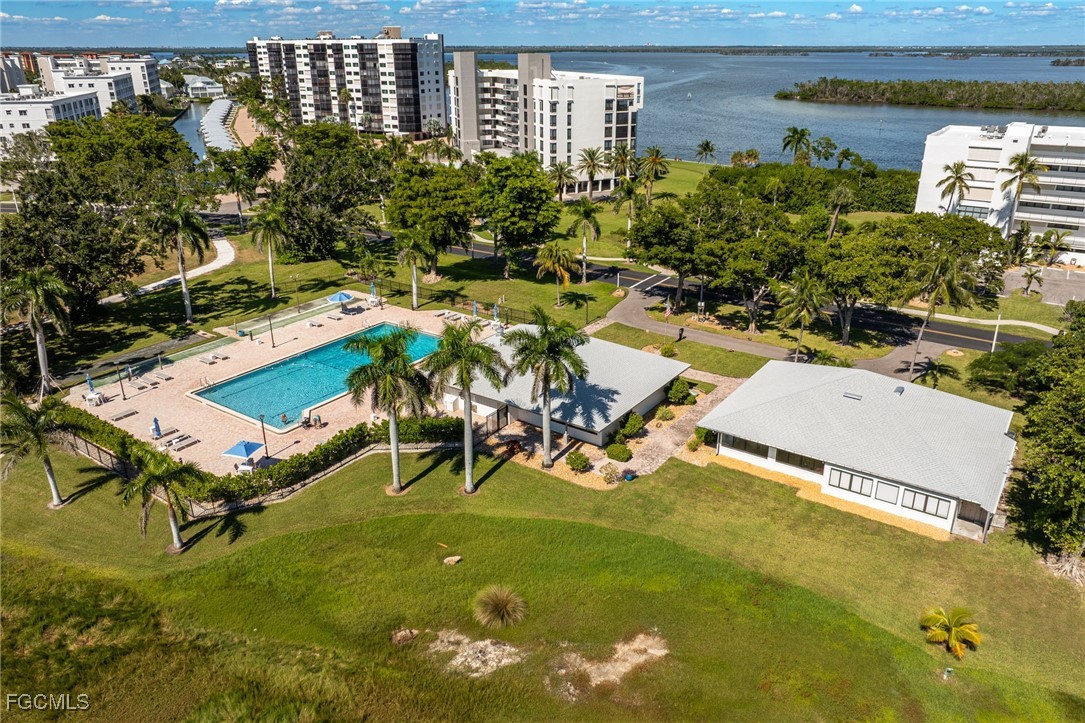 4511 Bay Beach LN 315