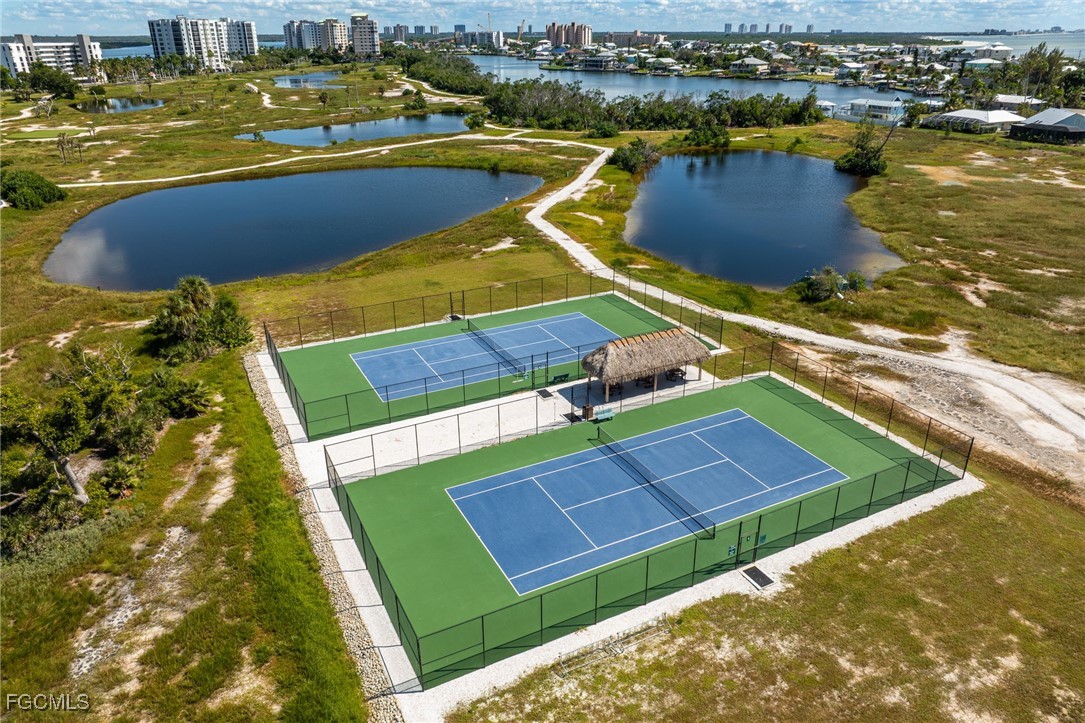 4511 Bay Beach LN 315