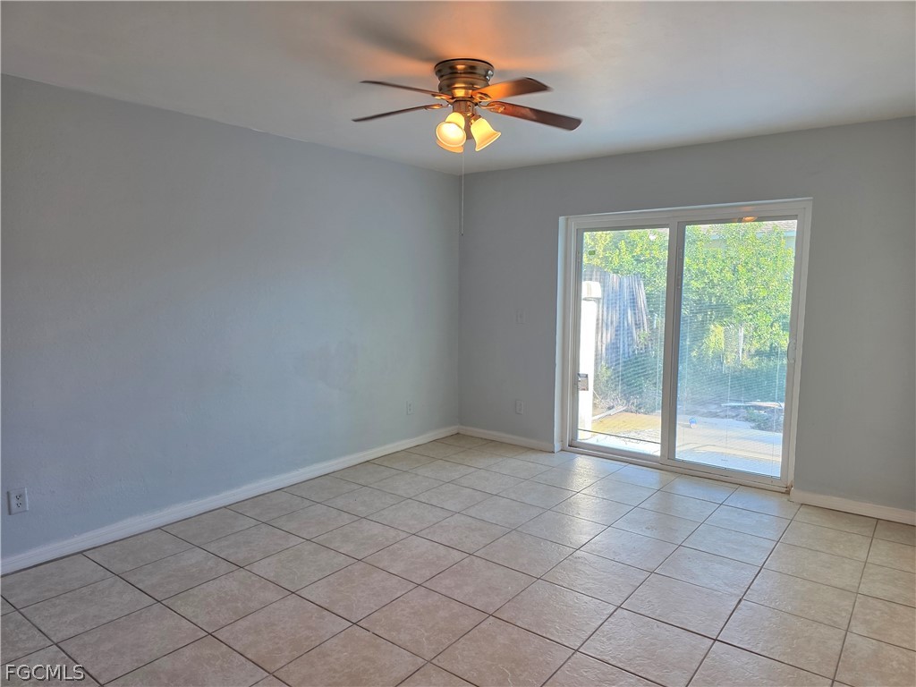 5144/5146 28th ST SW