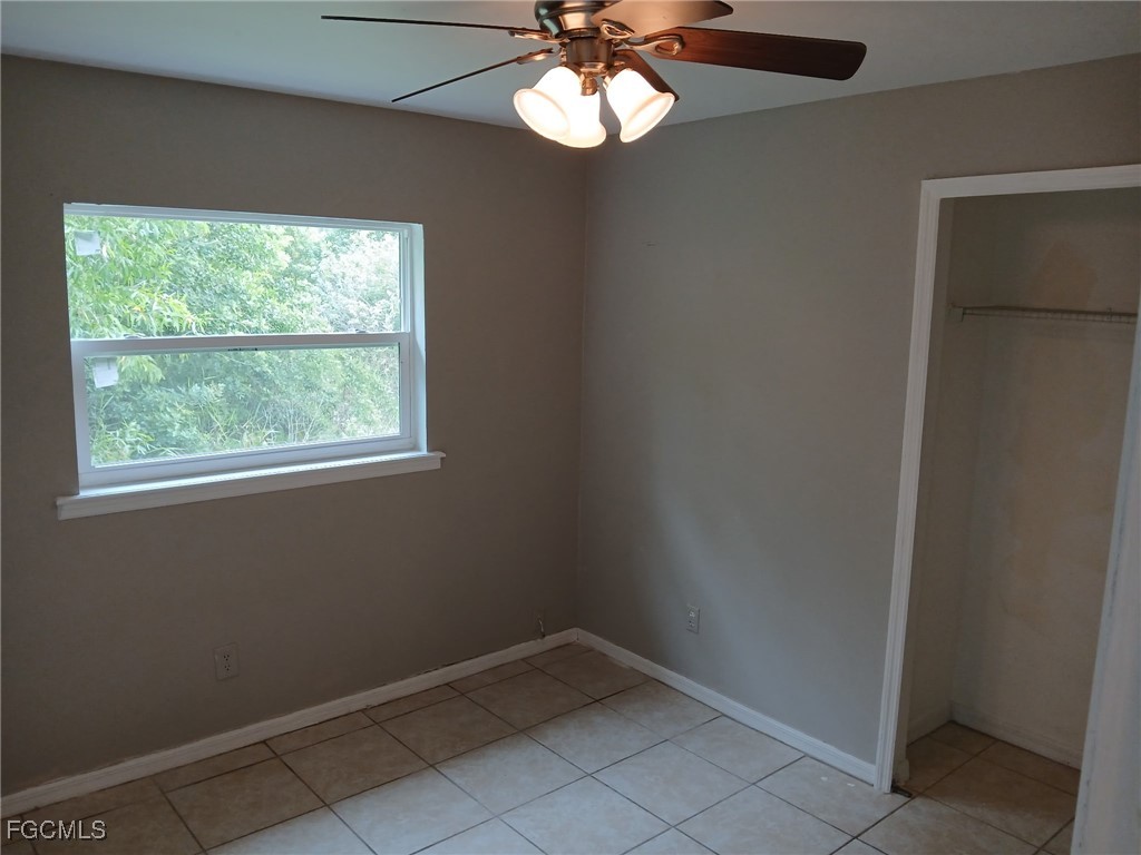 5144/5146 28th ST SW