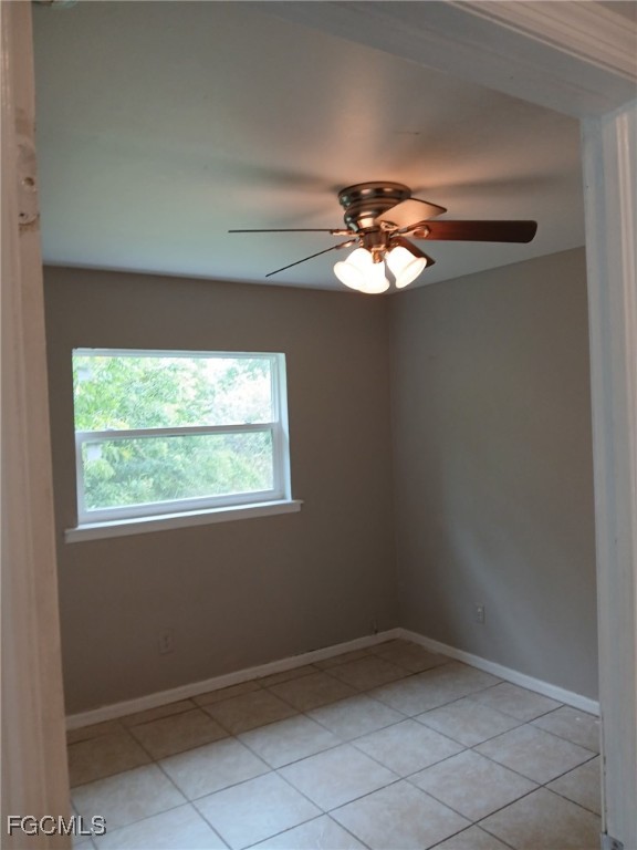 5144/5146 28th ST SW