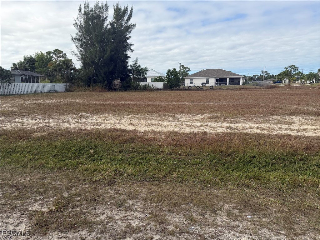 2020 NW 25th PL