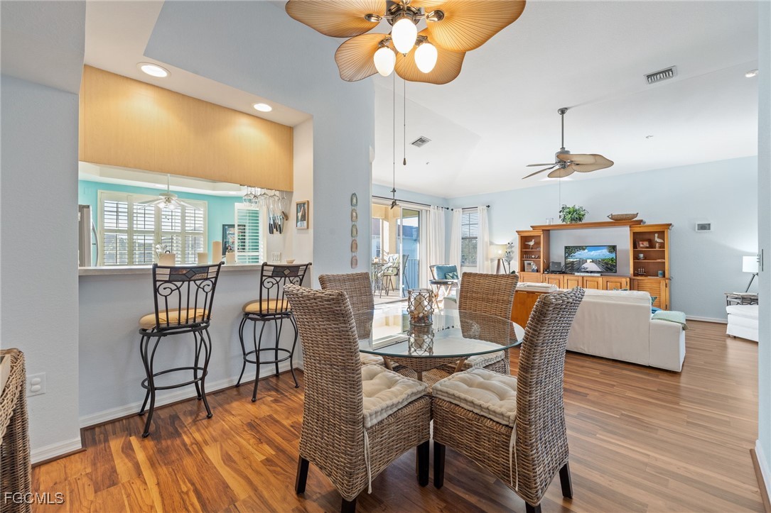 1121 Van Loon Commons CIR 305