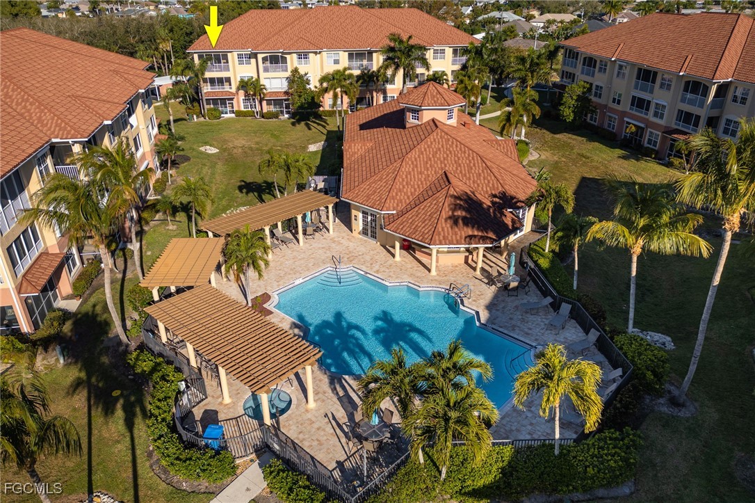 1121 Van Loon Commons CIR 305