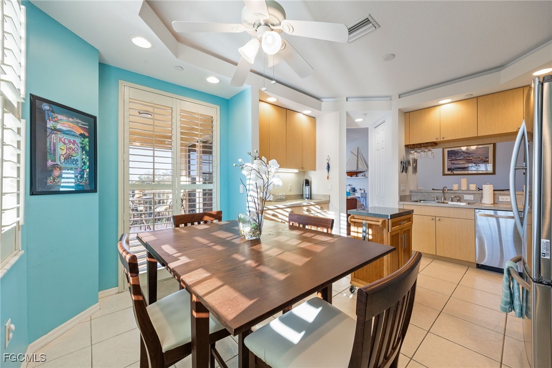 1121 Van Loon Commons CIR 305