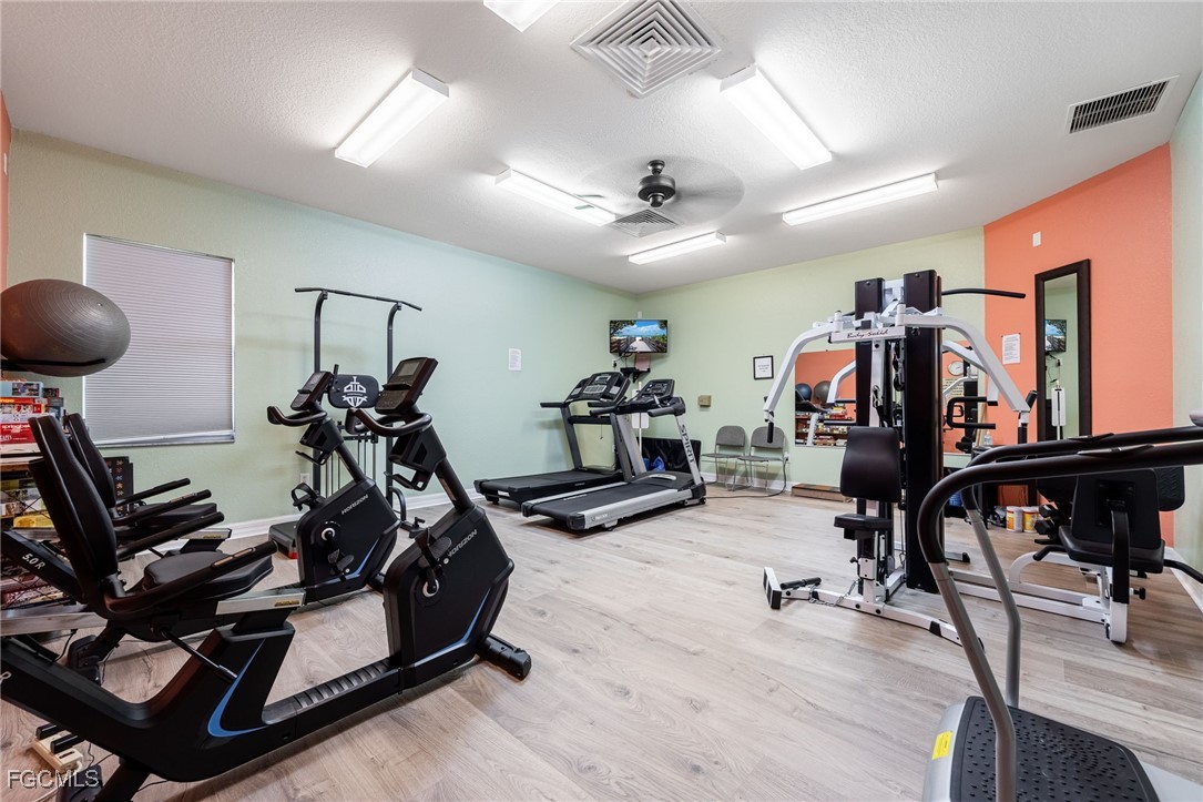 1121 Van Loon Commons CIR 305