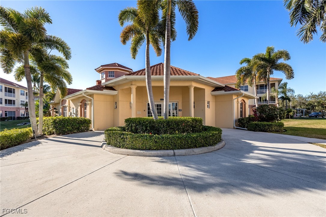 1121 Van Loon Commons CIR 305