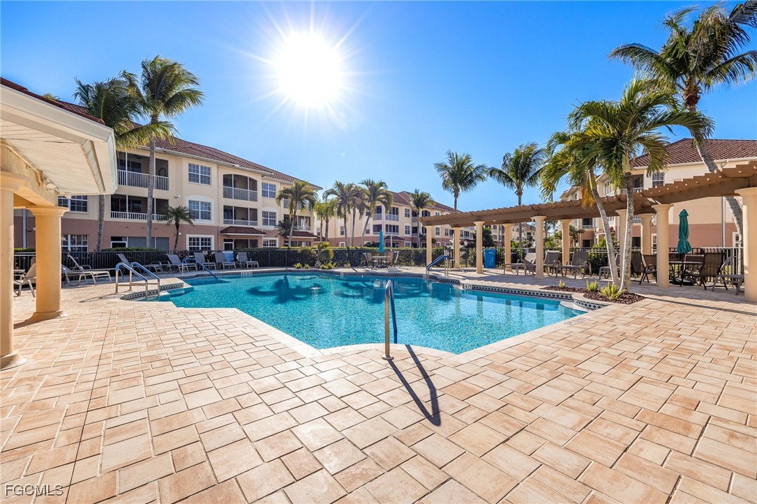 1121 Van Loon Commons CIR 305