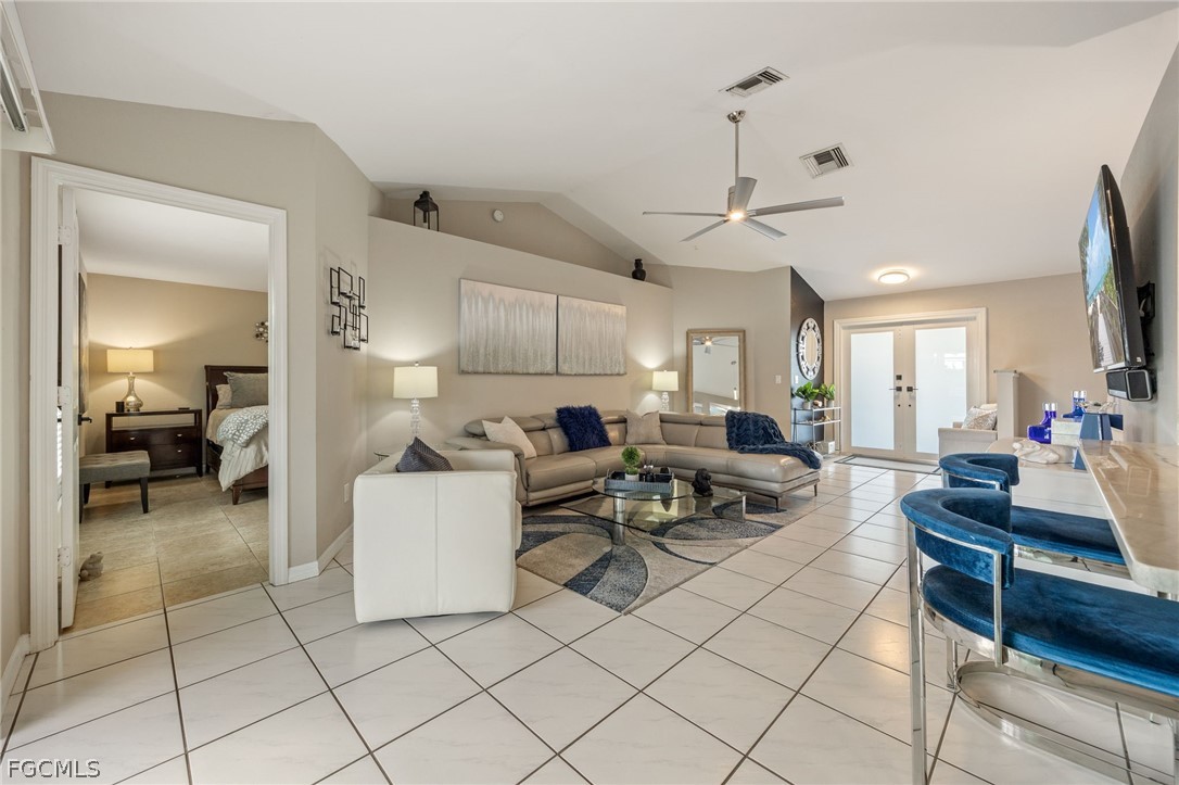 842 SW 47th ST