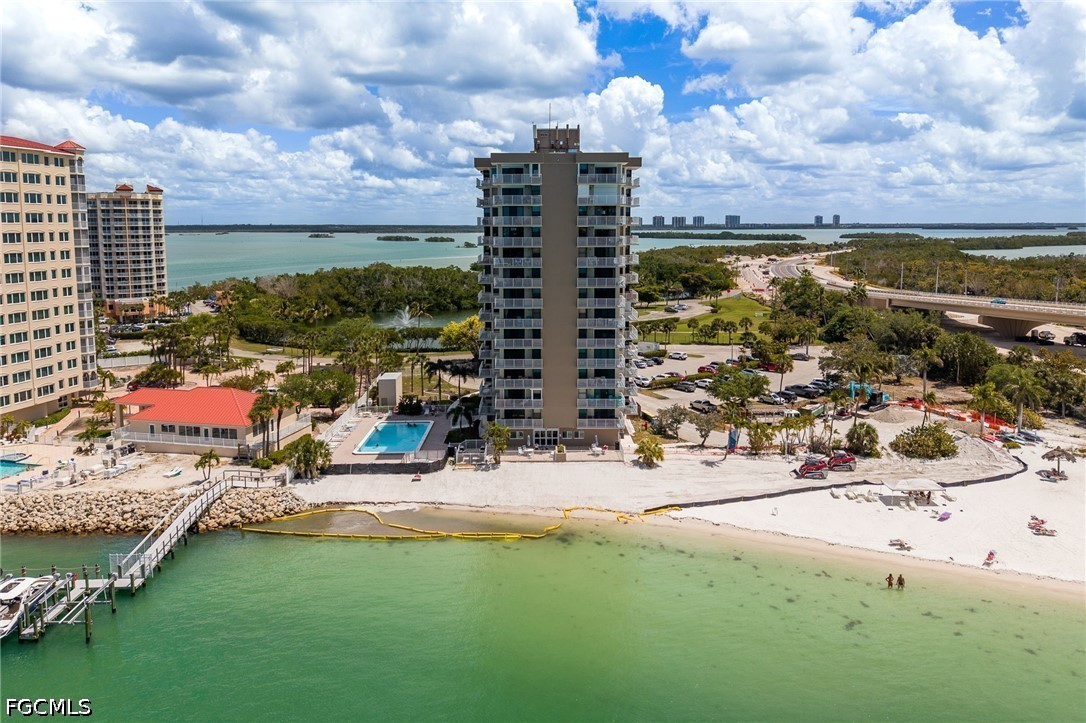 8701 Estero BLVD 502