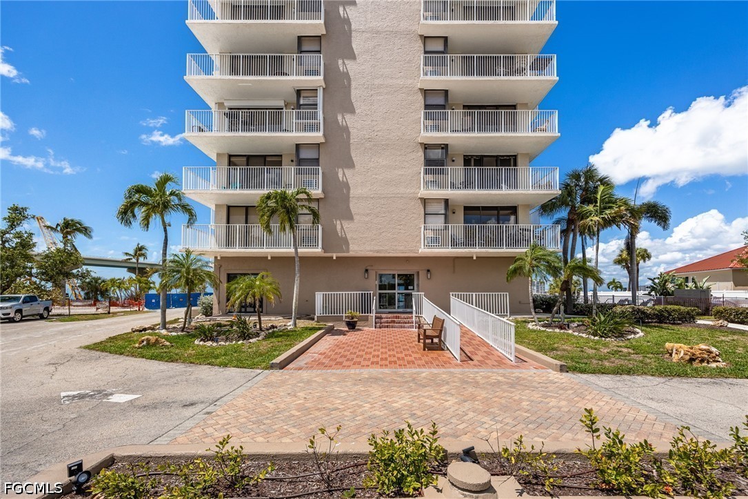 8701 Estero BLVD 502