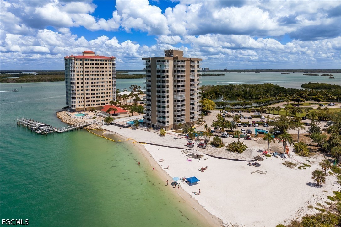 8701 Estero BLVD 502