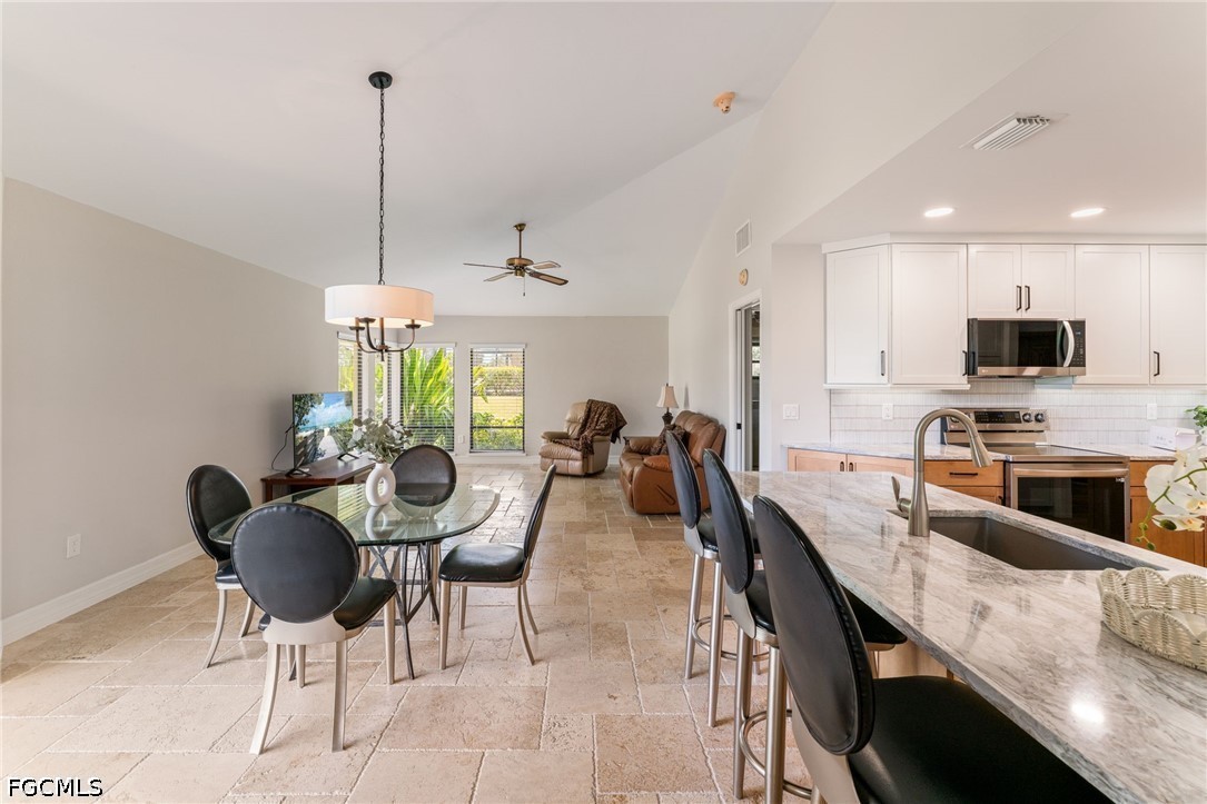16986 Timberlakes DR