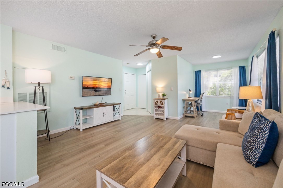 12591 Equestrian CIR 1207