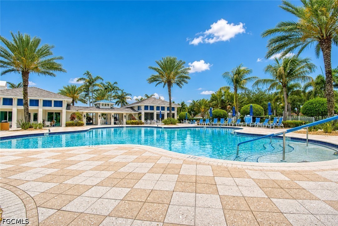 4610 Waterscape LN
