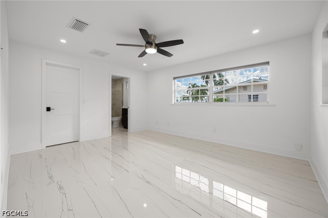 4930 Edith Esplanade