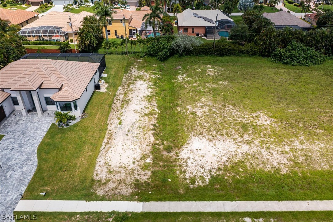 4927 Sands Boulevard S