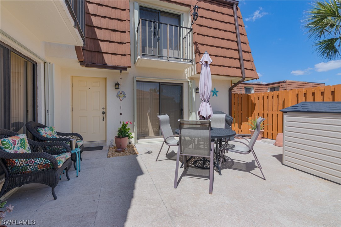 1418 Park Shore Circle Unit: 4