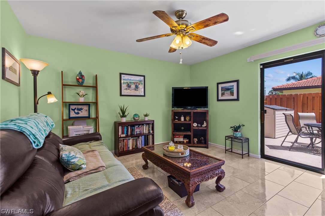 1418 Park Shore Circle Unit: 4