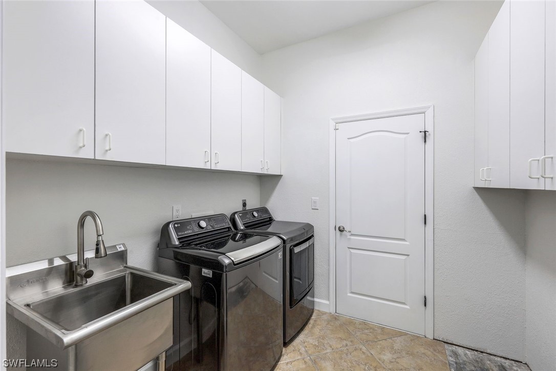 5340 SW 8th Court