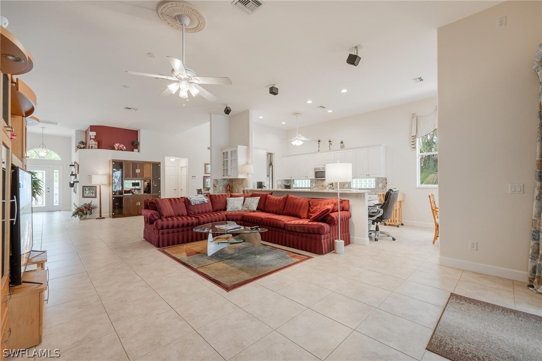 7218 Falcon Crest CT