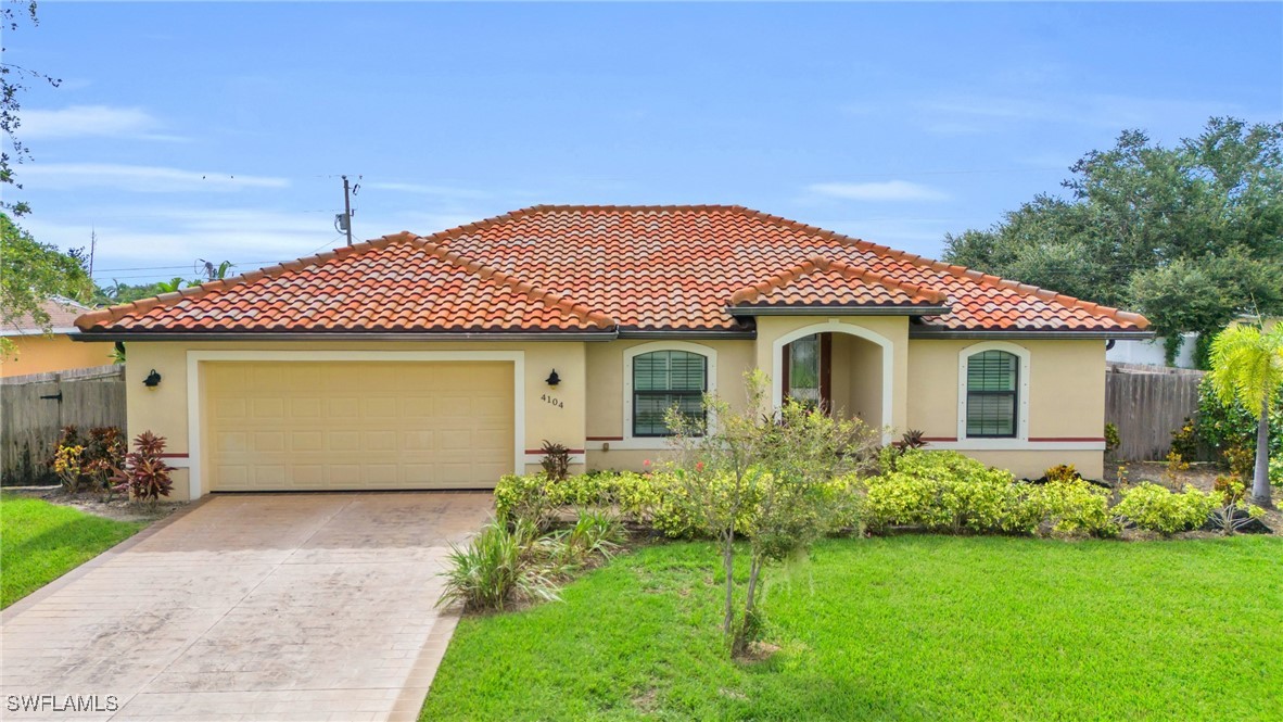 4104 SW 5th PL