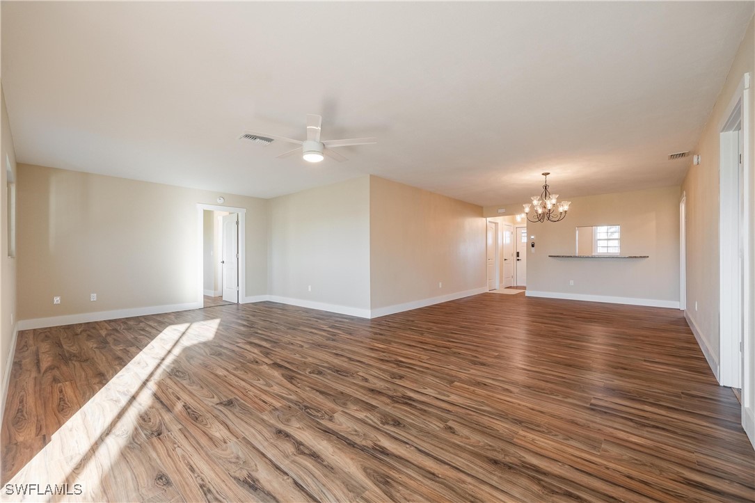 1526 Myerlee Country Club BLVD