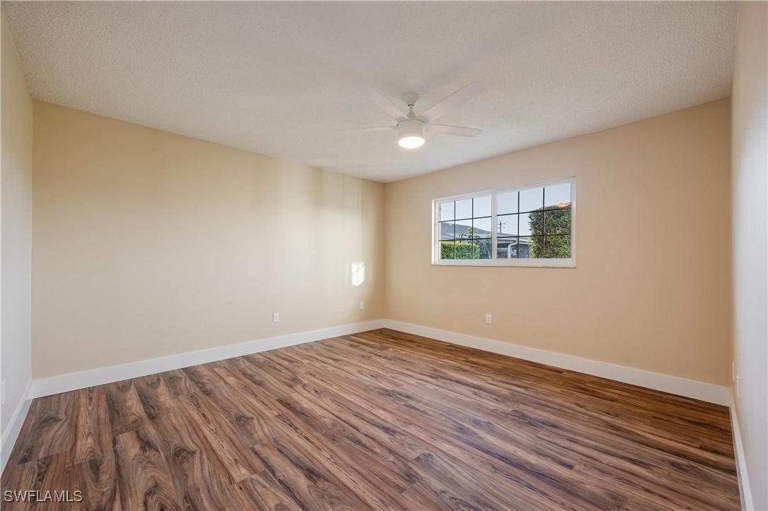 1526 Myerlee Country Club BLVD