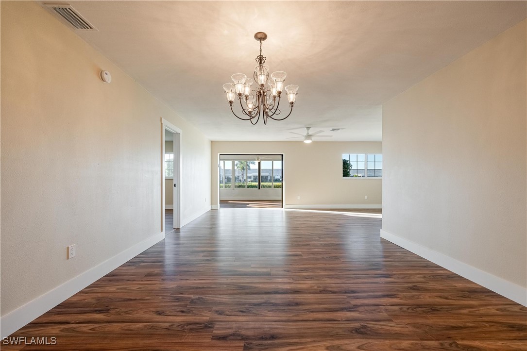 1526 Myerlee Country Club BLVD