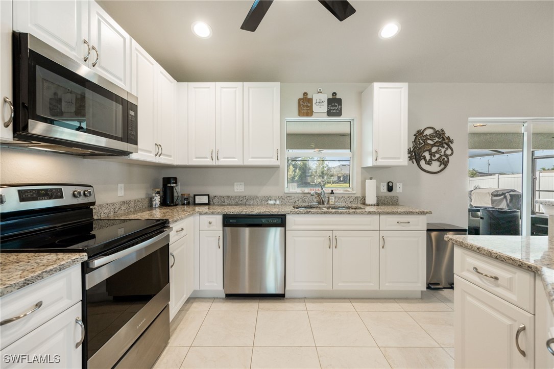 204 SW 28th ST