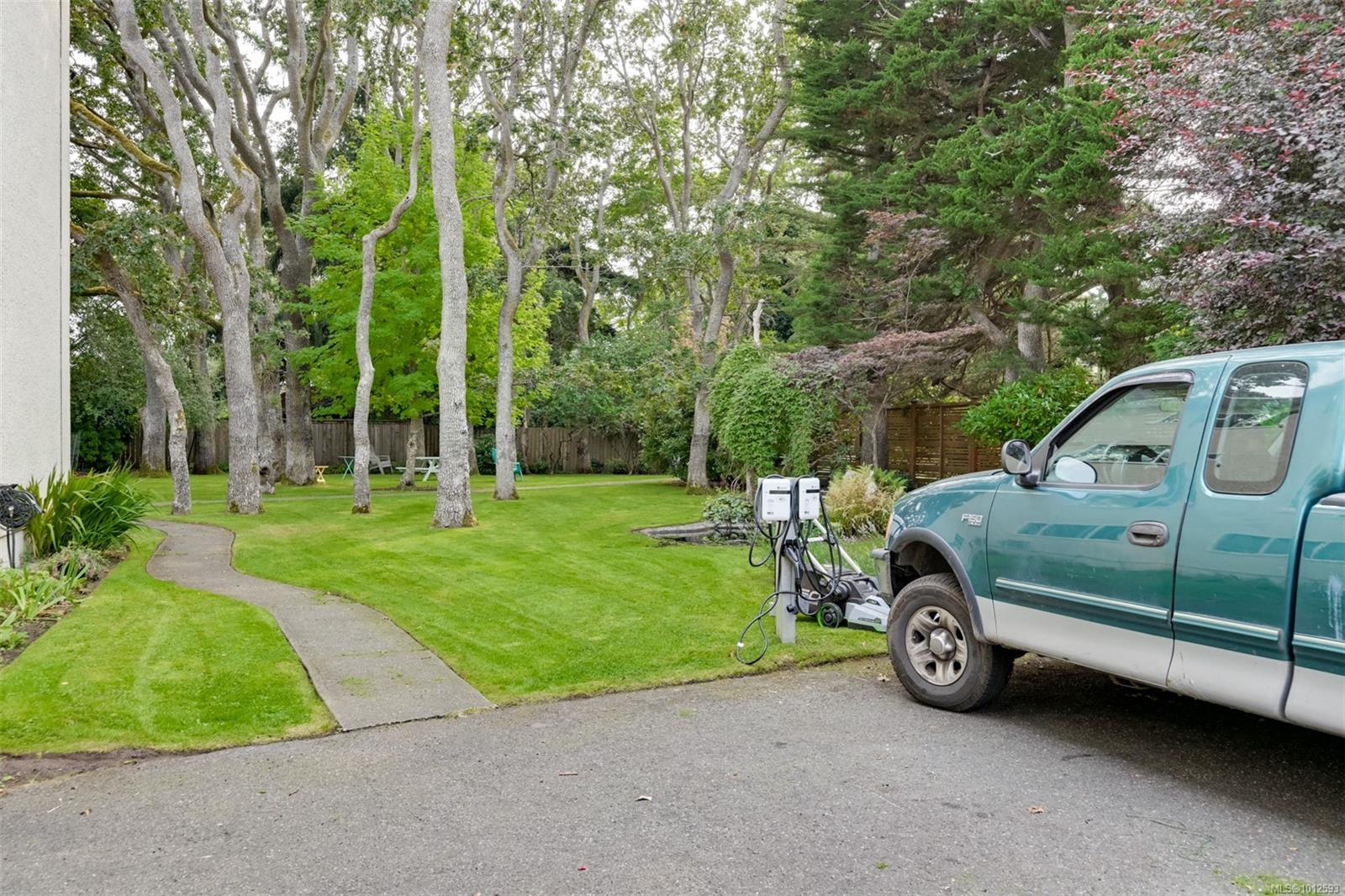 1400 Newport Ave # 110