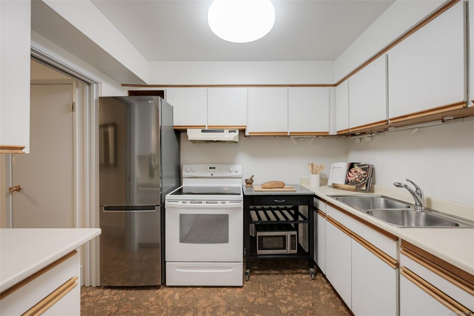 1400 Newport Ave # 110