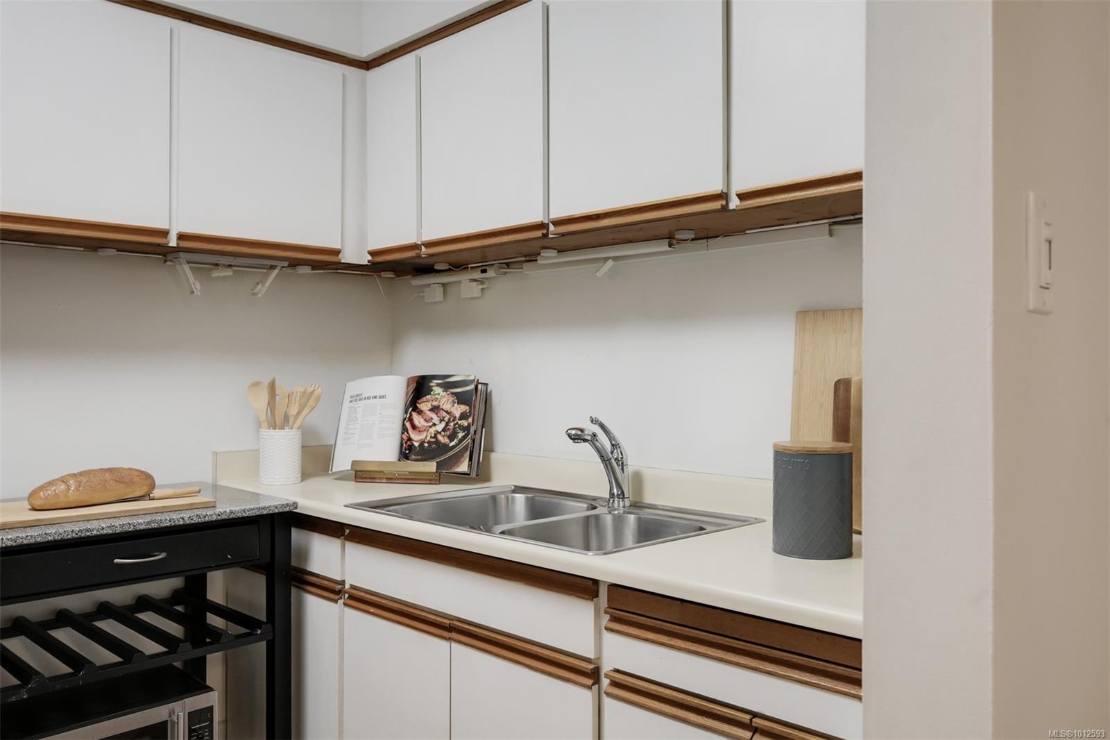 1400 Newport Ave # 110