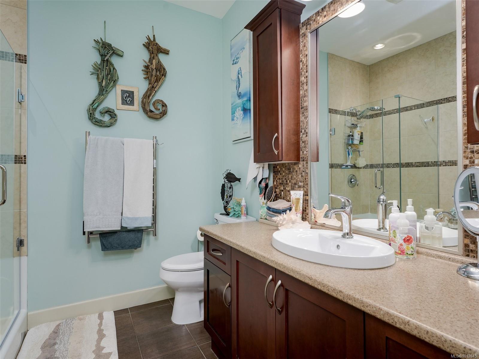 551 Bezanton Way # 18