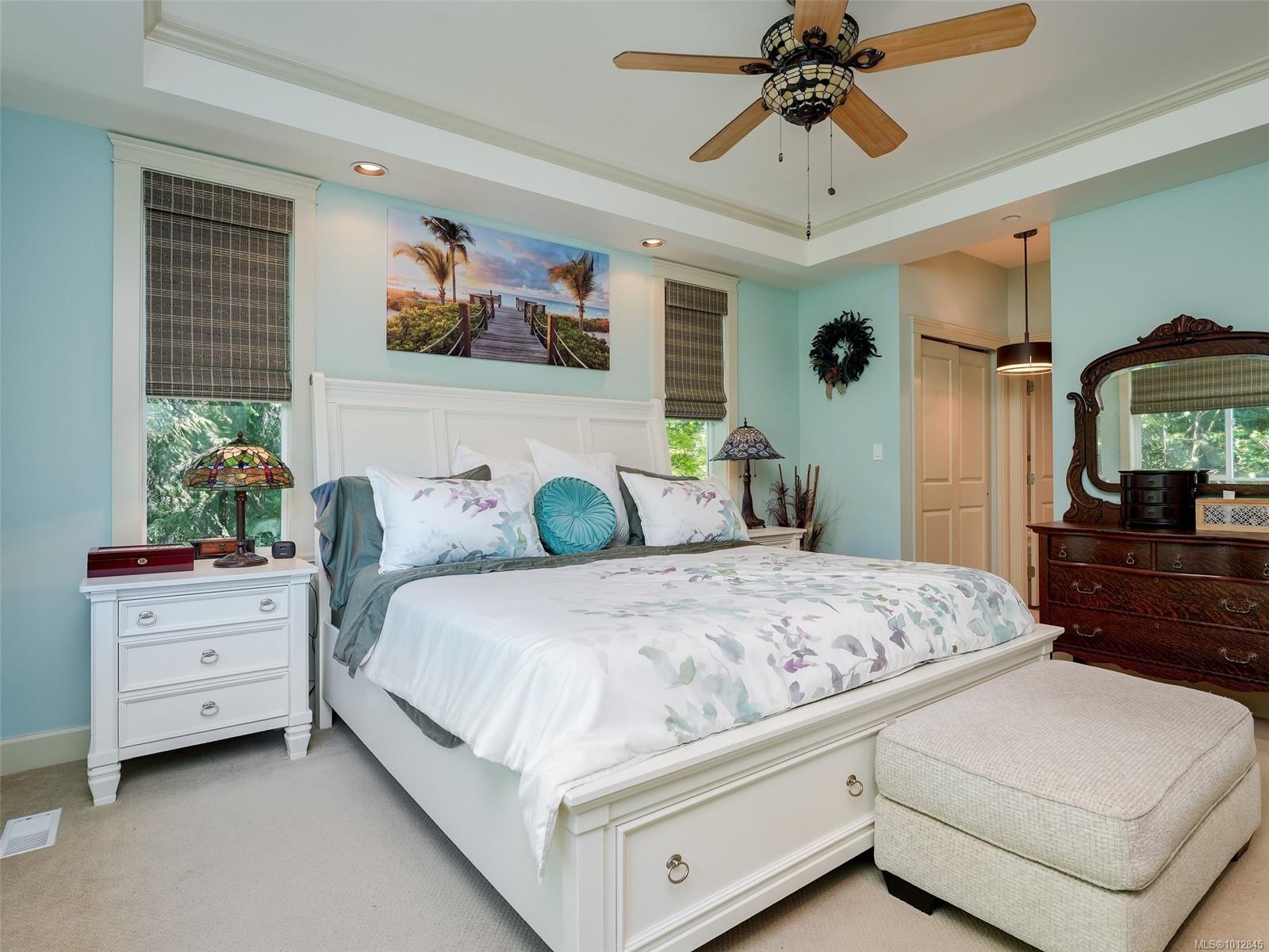 551 Bezanton Way # 18