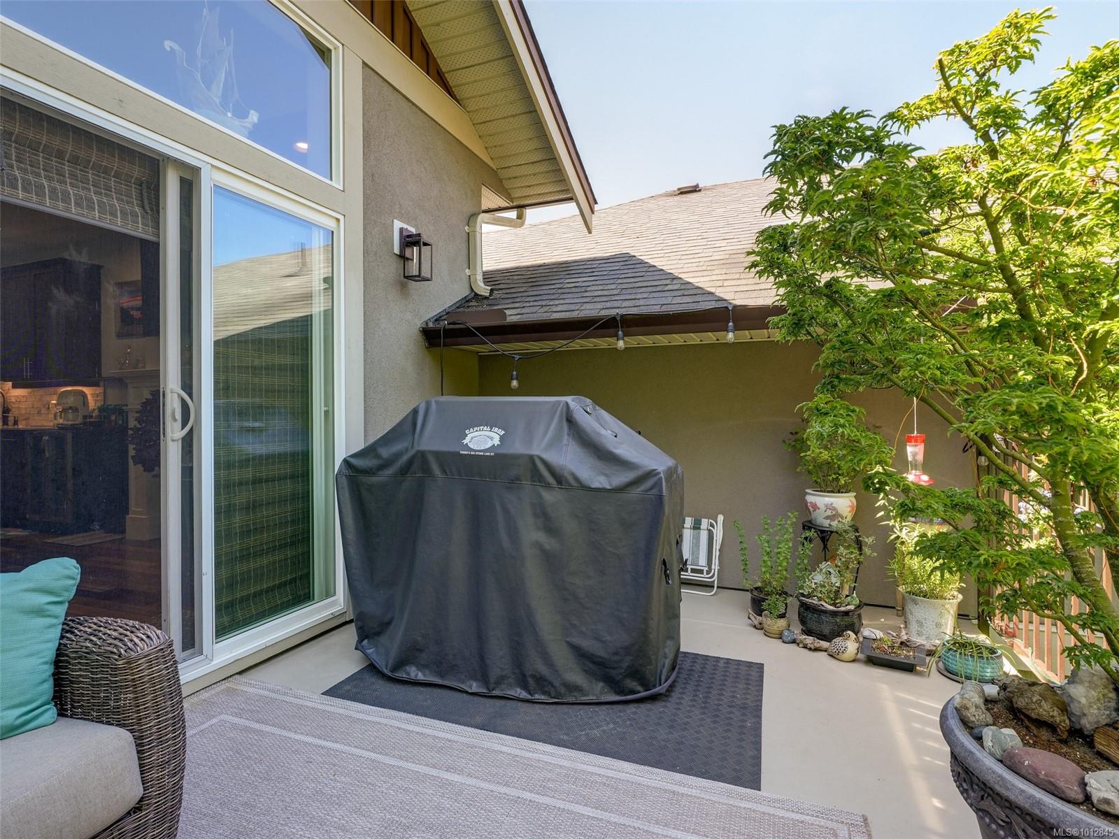 551 Bezanton Way # 18