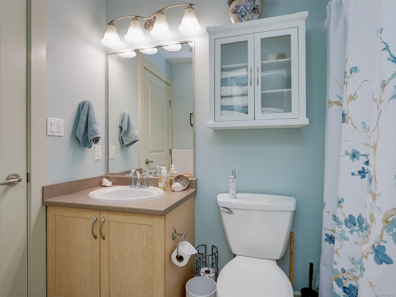 551 Bezanton Way # 18