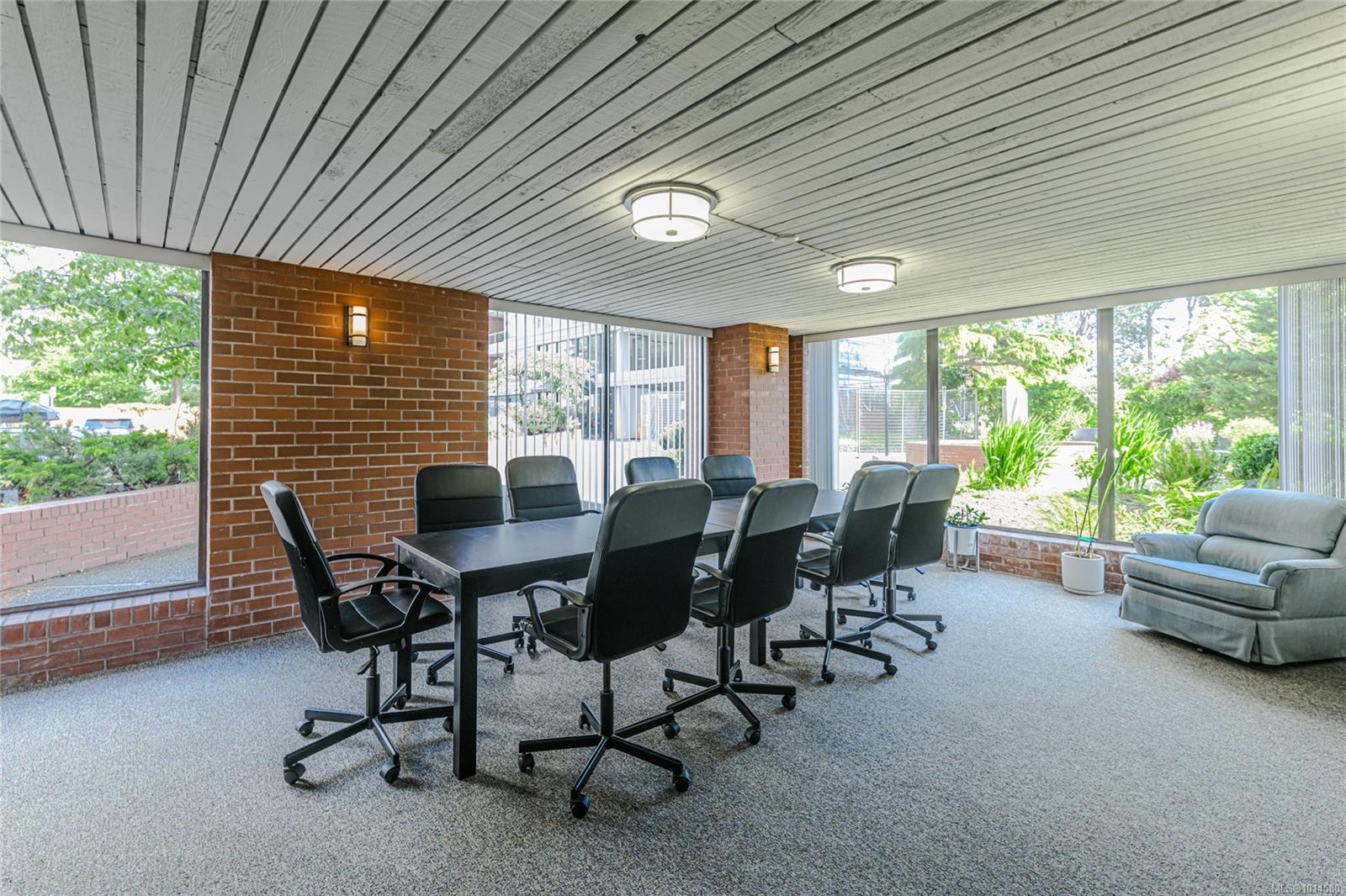 325 Maitland St # 505